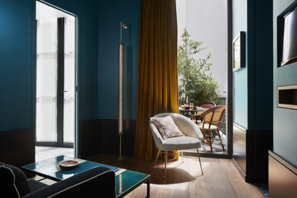 Indulgence Suite - Living room & terrace